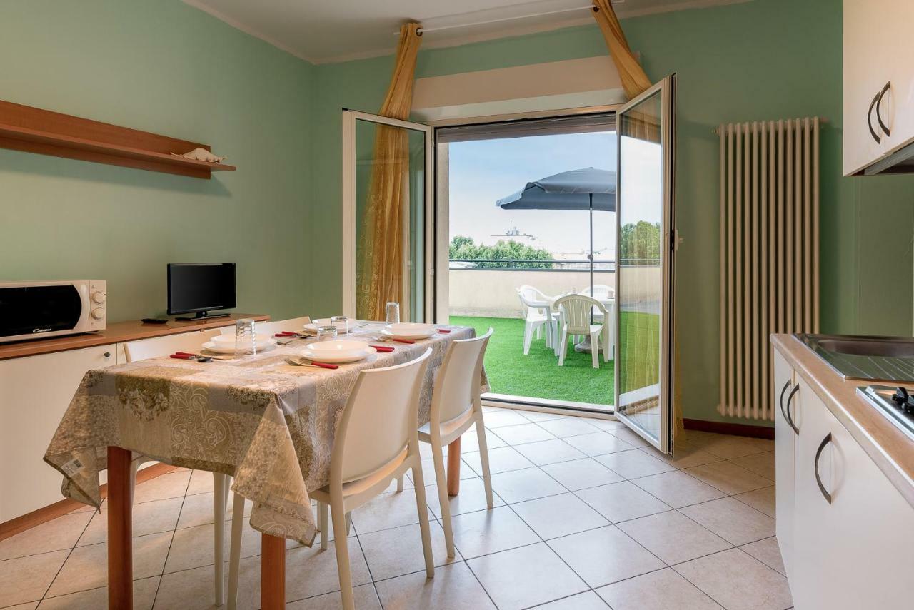 Residence Cima Rimini Esterno foto